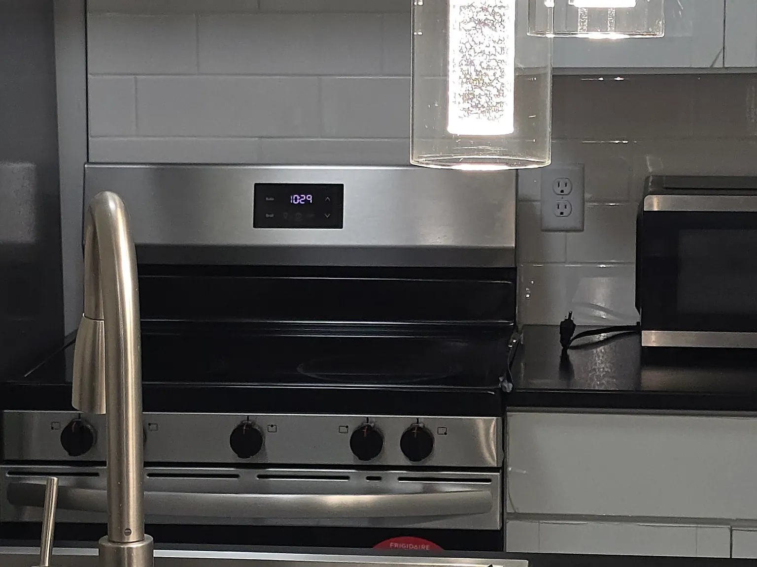 2 bed, 730 sqft, $950 — Photo 3