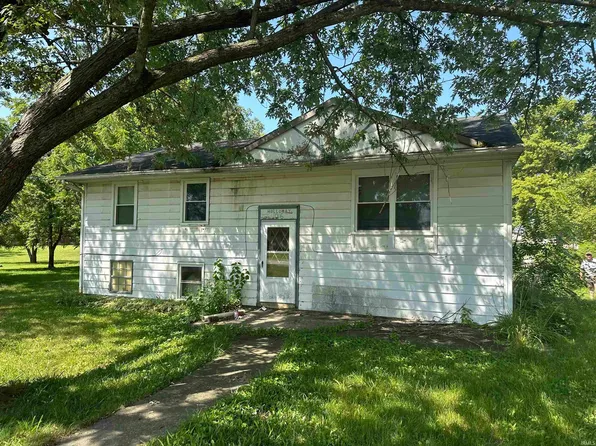 1016 S 2nd St, Upland, IN 46989