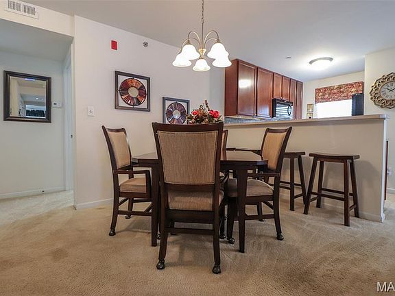 3rd image of 9723 Crayford Dr #1D