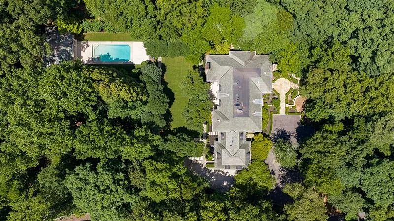 7 bed, 9.0 bath, 10869 sqft, $14,000 — Photo 4