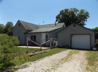 103 E Hampton St, Donnellson, IL 62019