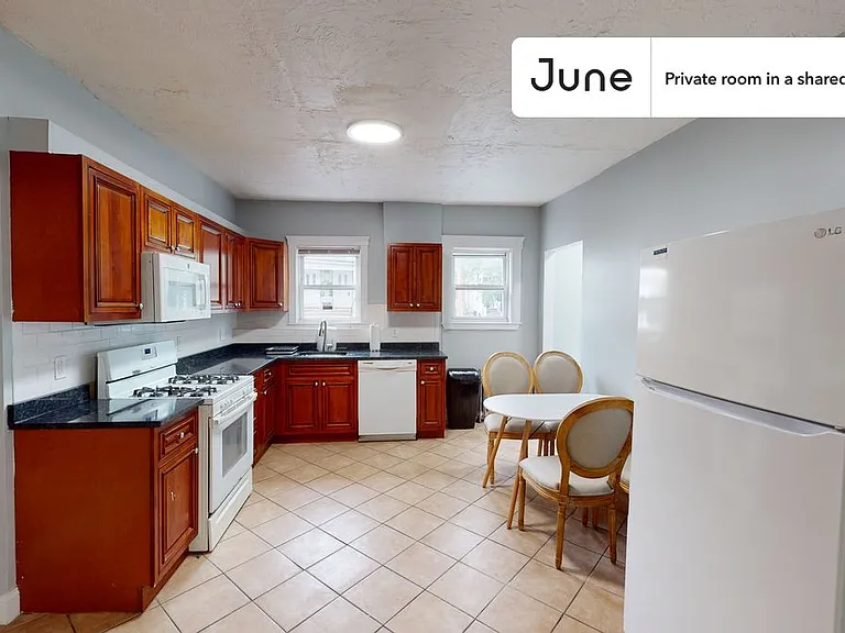 11 Islington St #A — Photo 10