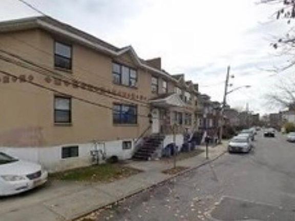 5th image of 324 Beach 15th St #1-A