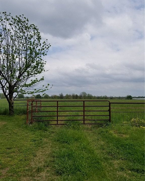 1st image of E Apple Blossom Ave