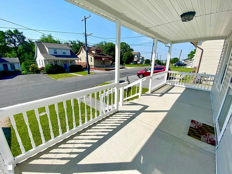 7603 Carson Ave — Photo 4