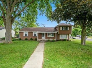3205 Gerald Ave, Rochester Hills, MI 48307