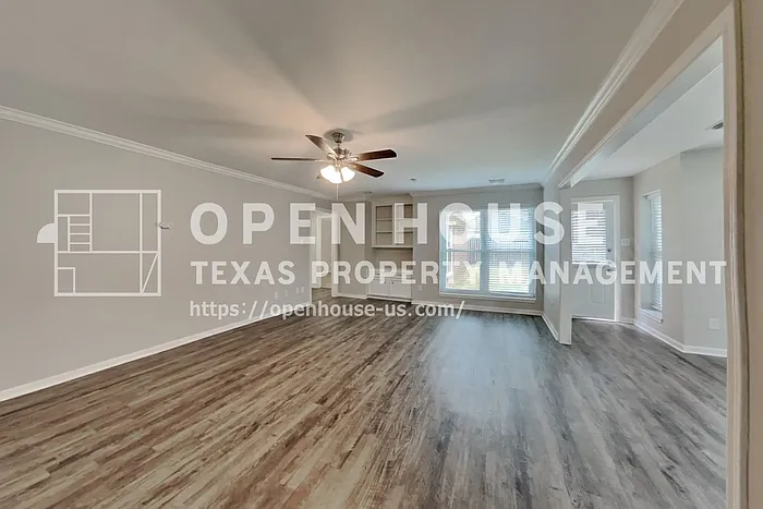 3 bed, 2.0 bath, 2618 sqft, $2,400 — Photo 3