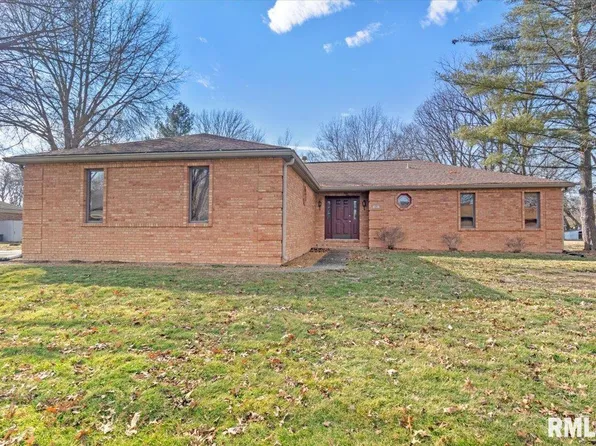 15 Wind Cave Dr, Springfield, IL 62712