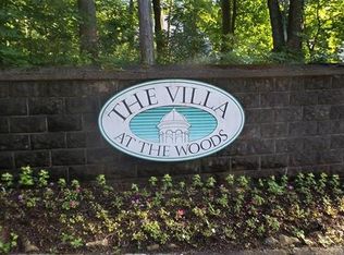 1404 Villa At The Woods, Peekskill, NY 10566