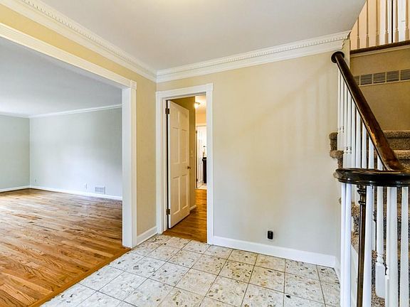 5th image of 1578 Crestline Dr