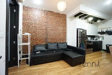 Rented by Rennit Inc.