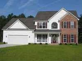 208 Field St, Jacksonville, NC 28540