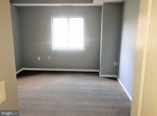1211 S Eads St APT 306, Arlington, VA 22202