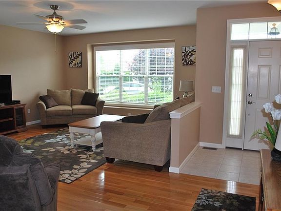 3rd image of 170 Providence Pike Unit 69
