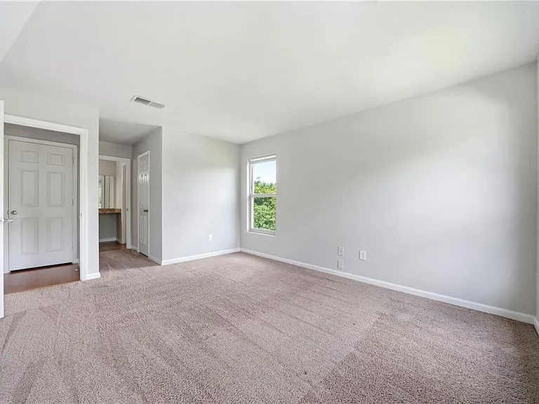 117 Brittany Ct — Photo 23