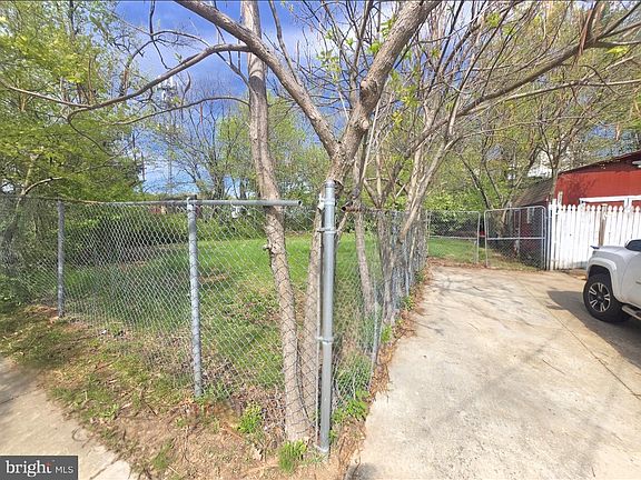 3rd image of 2609 Fire House Rd