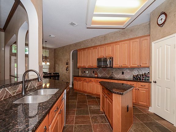 4th image of 9323 Crosby Way