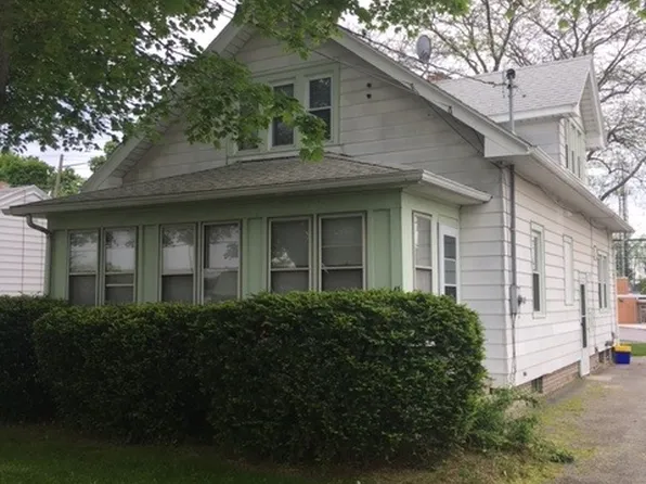 41 Mitchell Rd, Rochester, NY 14626