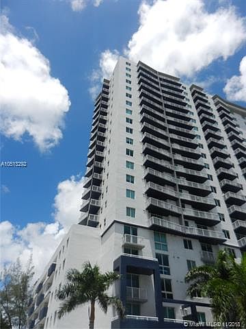 1st image of 275 NE 18th St APT 905