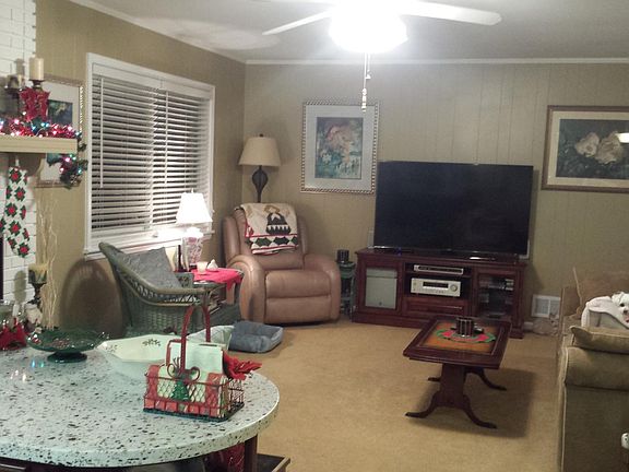 2nd image of 3339 Sanford Dr