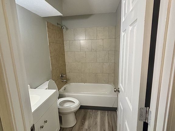 5th image of 3409 Shanks Ln #1