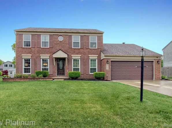 44791 Greenwood Dr, Belleville, MI 48111