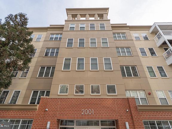 2nd image of 2001 12th St NW APT 213