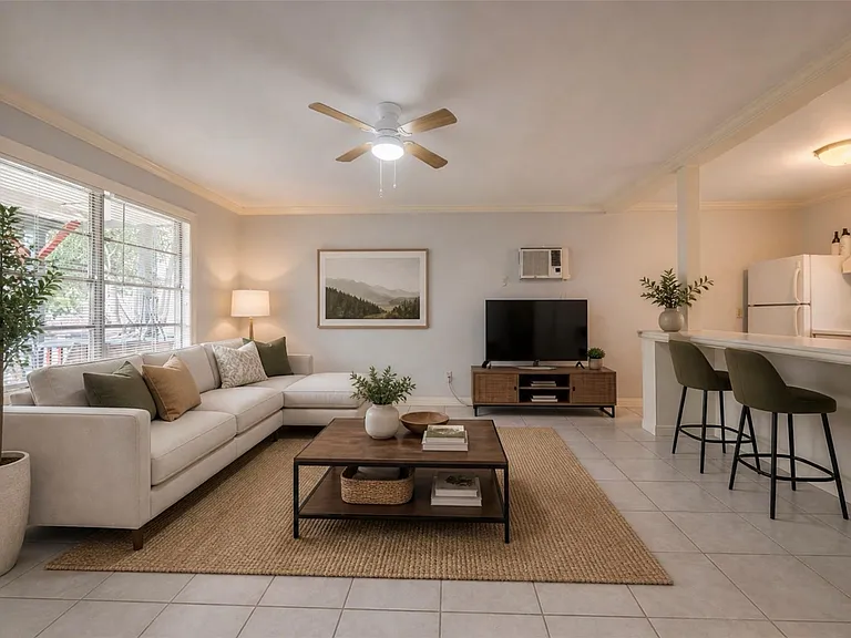 613 Pacific St #1 — Photo 5
