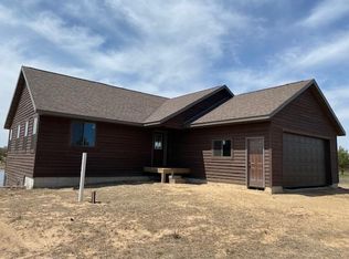 W5517 32nd St, New Lisbon, WI 53950