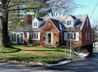 125 Lamar Rd, Pittsburgh, PA 15241