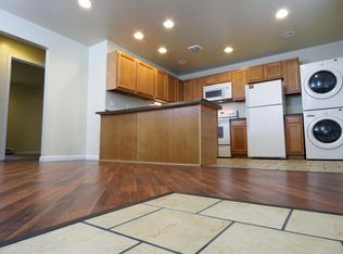404 E College St, Carbondale, IL 62901