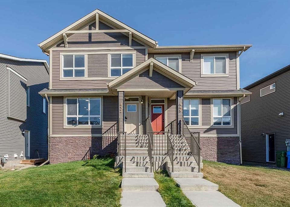 1st image of 452 SW Tekarra Dr NW