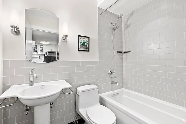 Sold by Compass | media 9