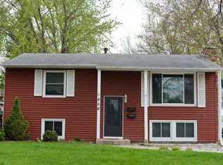 956 16 1/2 St SE, Rochester, MN 55904