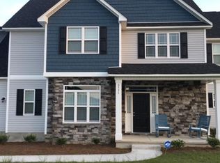 6335 Jacobs Creek Cir, Fayetteville, NC 28304