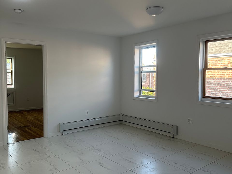 1st image of 14455 25th Dr Floor 3