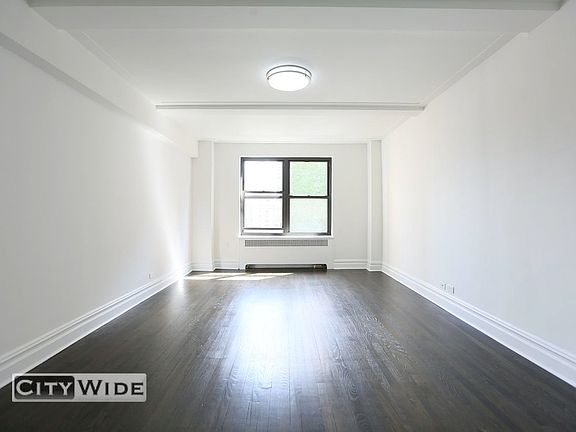3rd image of 137 E 38th St #3BA