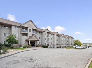3000 Sandwich St #218, Windsor, ON N9C4G3