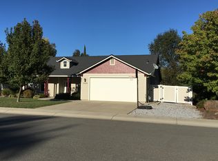 2988 Nicolet Ln, Redding, CA 96001