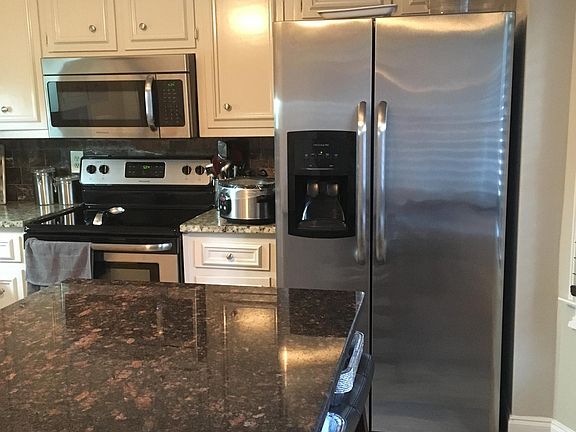 4th image of 864 Lenox Oaks Cir NE #864