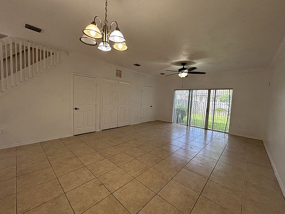 4th image of 20423 NW 15th Ave #1