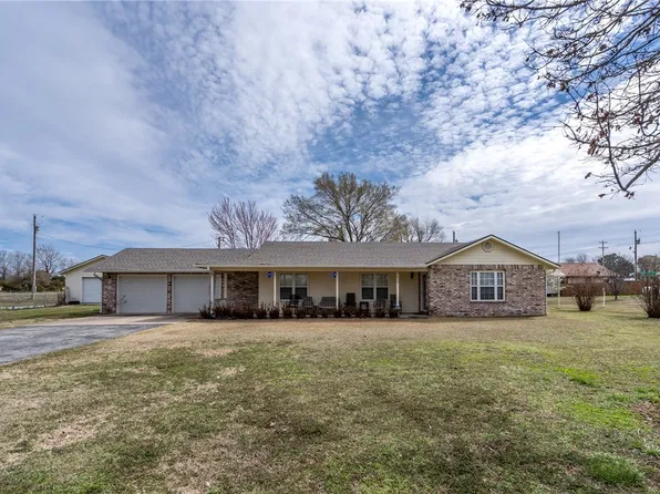 102 N Mason St, Kansas, OK 74347