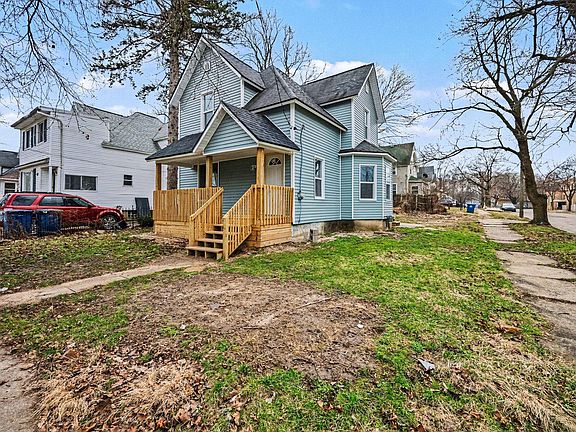 4th image of 128 Reed Ave