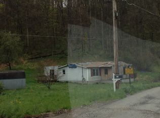 1228 Parkside Dr, Fairmont, WV 26554