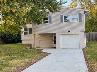 6912 Kansas Ave, Omaha, NE 68104