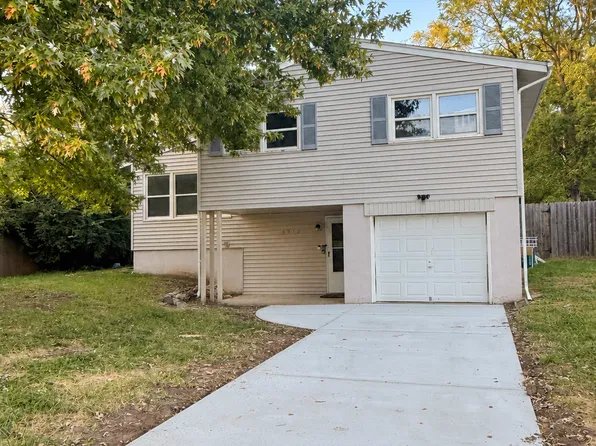 6912 Kansas Ave, Omaha, NE 68104