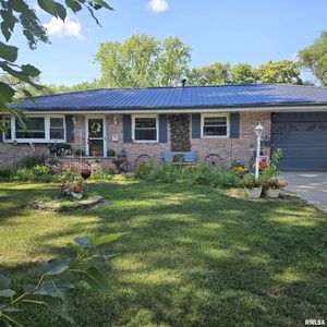 704 N Cherry St, Abingdon, IL, 61410