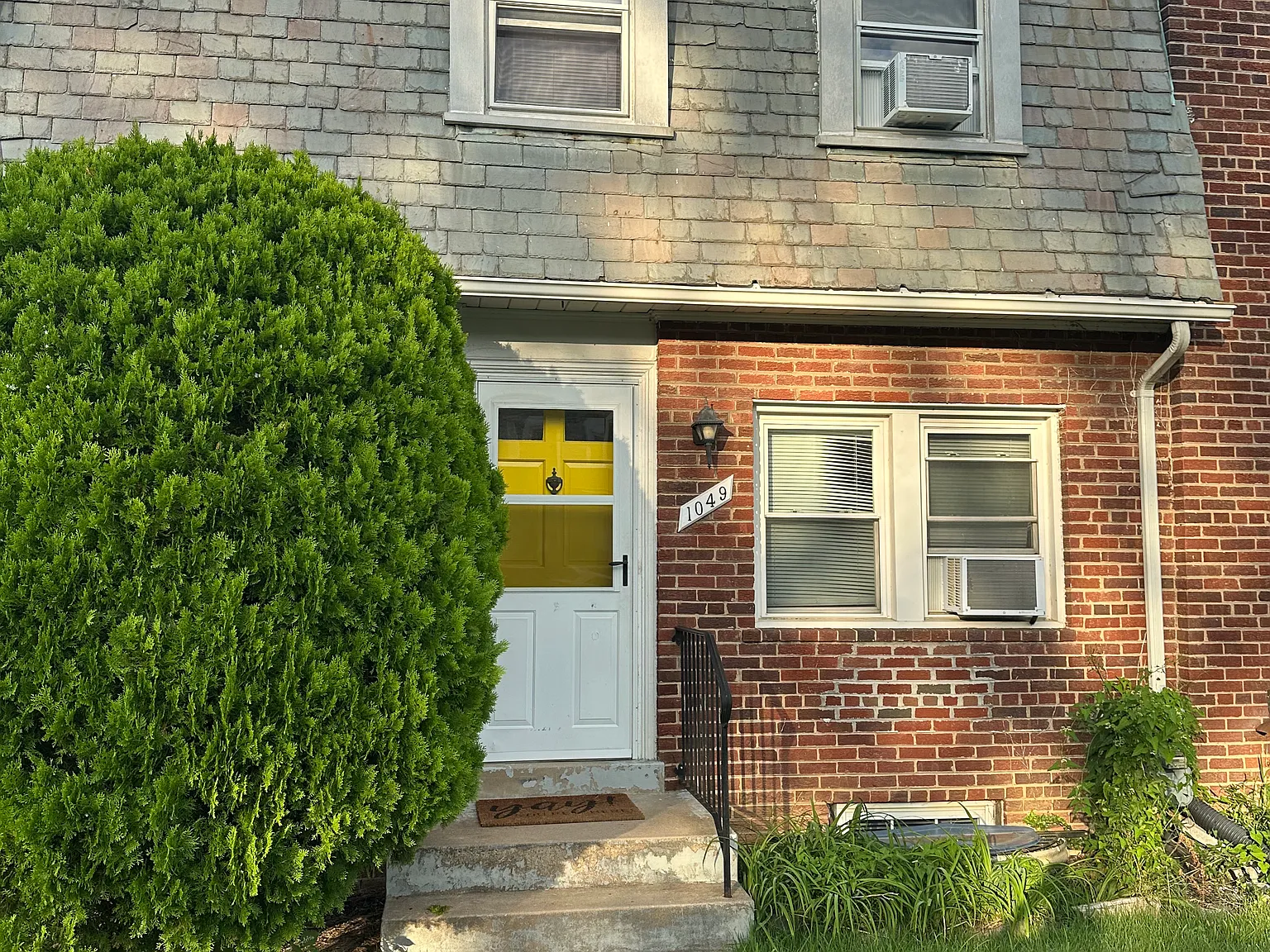 3 bed, 1104 sqft, $5,000 — Photo 1