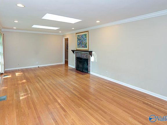 4th image of 8507 Louis Dr SE