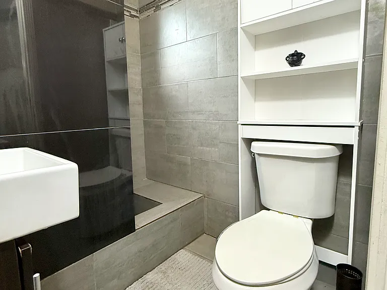 19 NW 51st St #1 — Photo 10